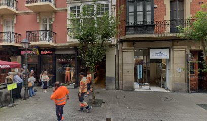 notaría Arenal Otero Vicente María Del